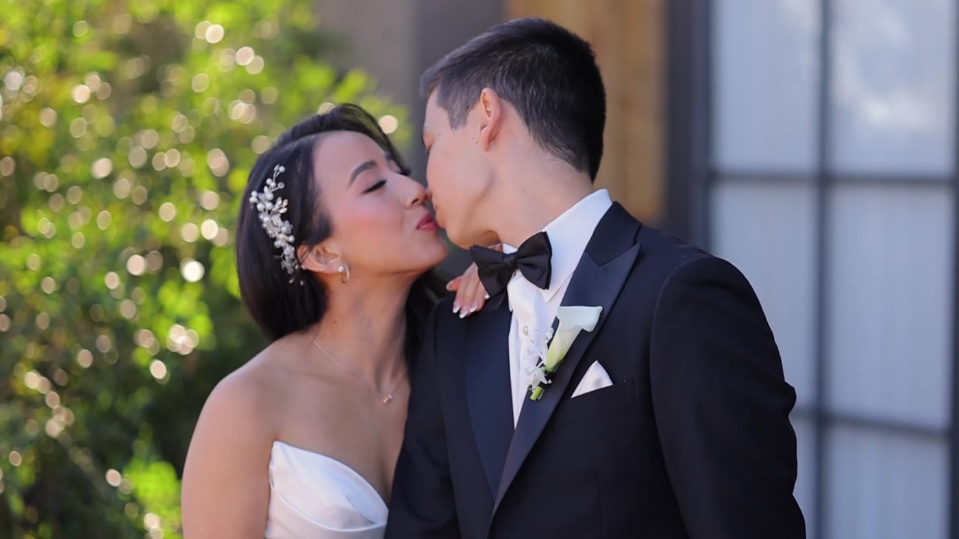 Amanda and Shane together on their wedding day